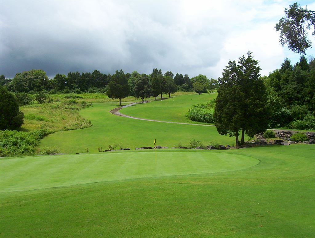 Three Ridges Golf Course